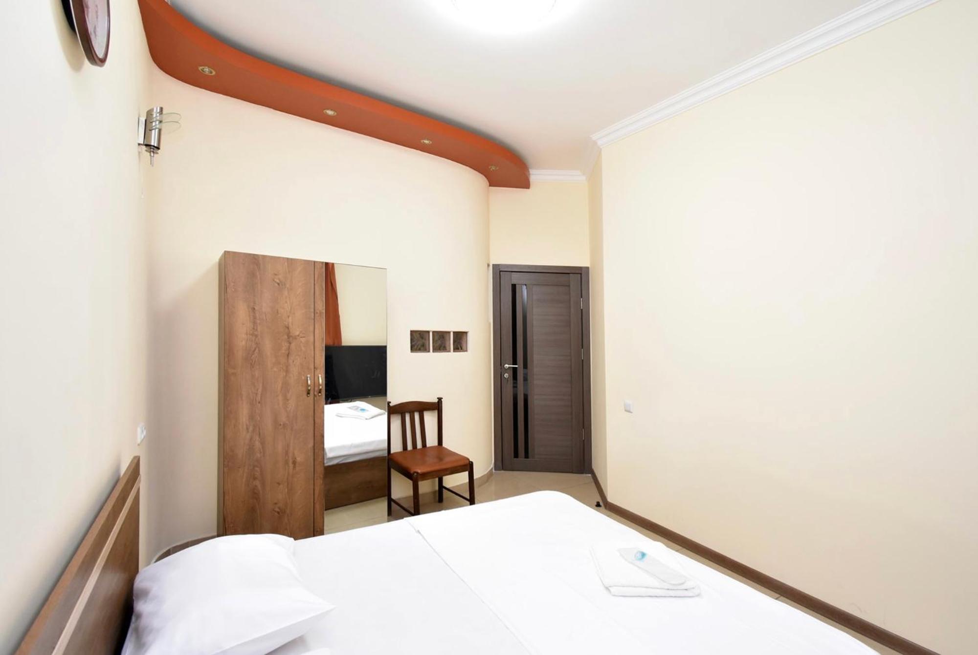 Hotel Costa เยเรวาน ภายนอก รูปภาพ