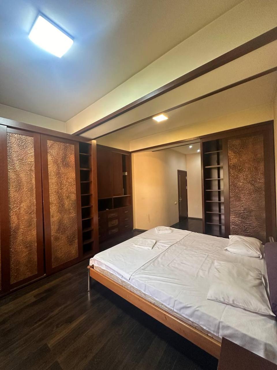 Hotel Costa เยเรวาน ภายนอก รูปภาพ