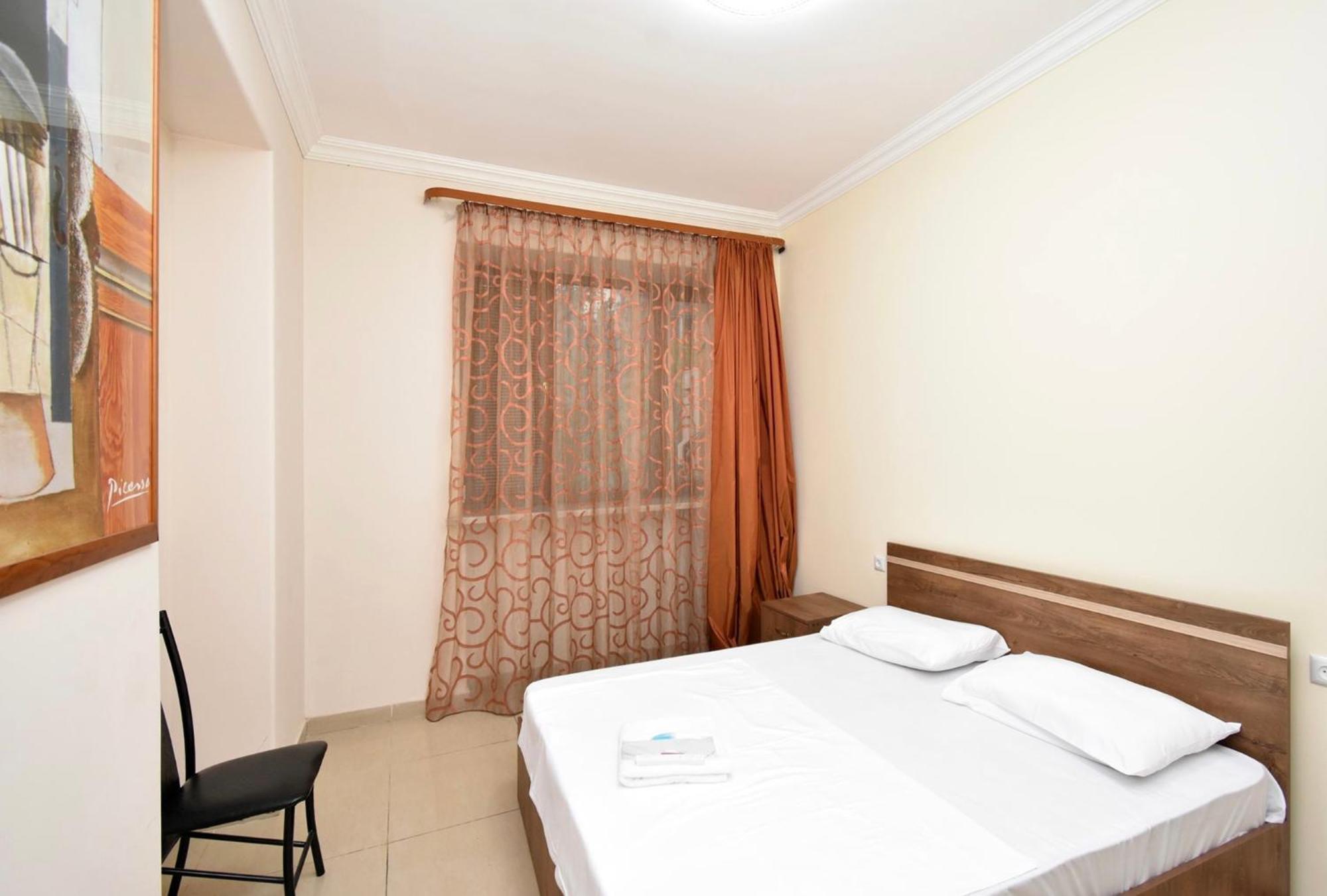Hotel Costa เยเรวาน ภายนอก รูปภาพ