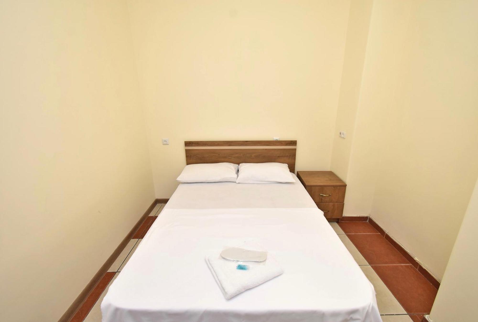 Hotel Costa เยเรวาน ภายนอก รูปภาพ