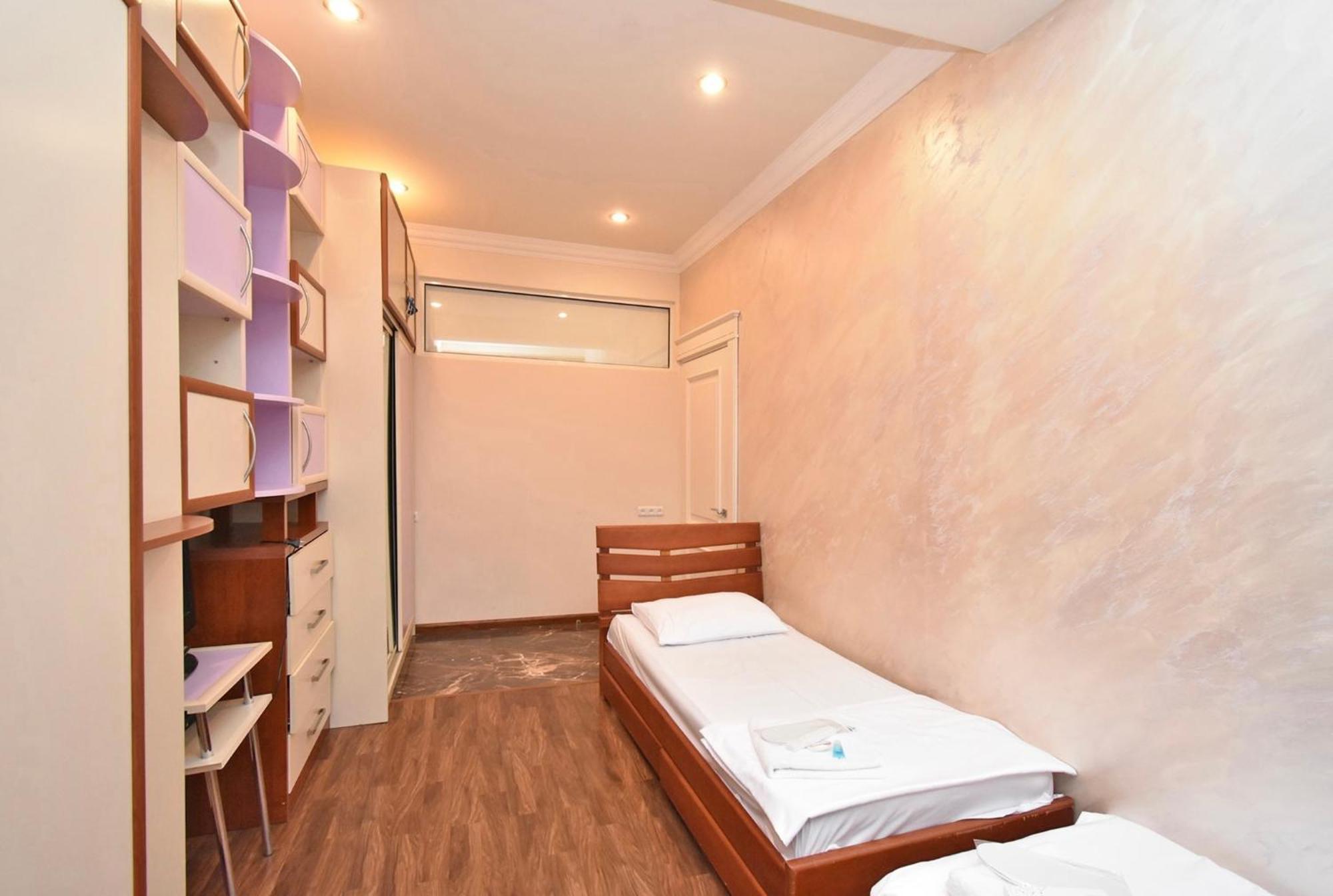 Hotel Costa เยเรวาน ภายนอก รูปภาพ